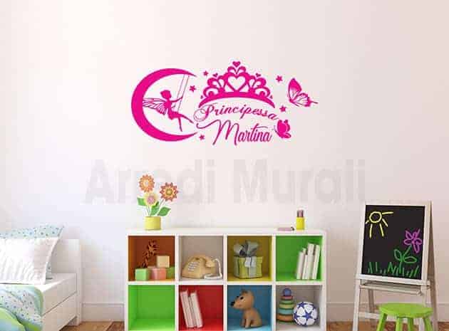 Adesivo Murale Lettera C Con Fiori E Farfalle - Vinile Lucido 20 Cm - Per Cameretta Bambina - Made In Italy