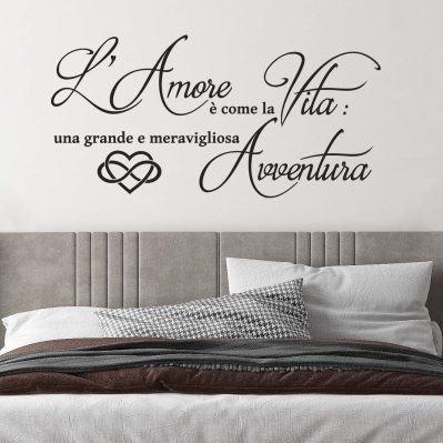 Decoro pareti camera da letto frase amore di colore nero