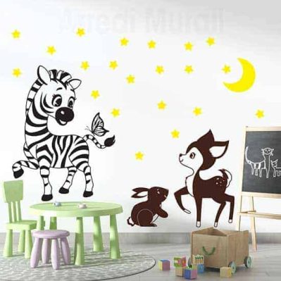Decorazioni adesive da parete per le camerette dei bambini
