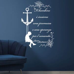 Decorazione adesiva con frase di Maria Montessori da muro