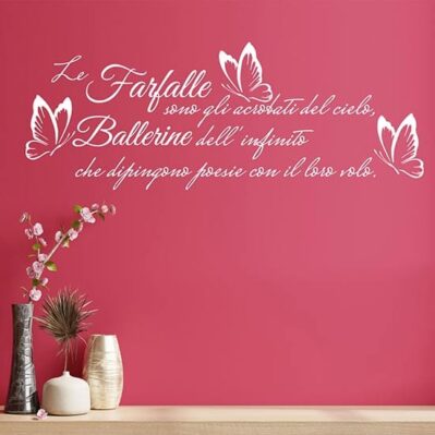 Scritte adesive da parete sulle farfalle per decorare