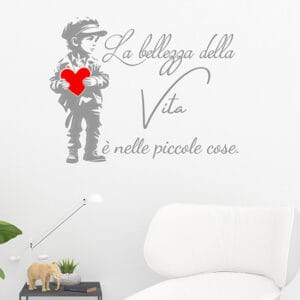 Sticker murale con scritta motivazionale 'La bellezza della vita è nelle piccole cose' e silhouette artistica, decorazione perfetta per casa e ufficio.