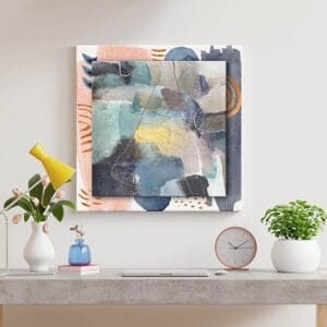 Composizione astratta su due livelli, con texture e colori armoniosi per un design esclusivo.