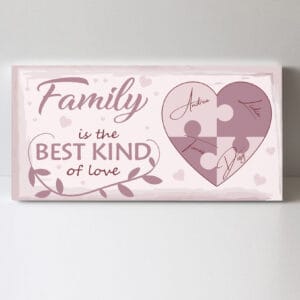 Quadro su tela montato su un robusto telaio in legno, perfetto per decorare ambienti come il soggiorno o la camera da letto. La stampa ad alta definizione garantisce colori intensi e dettagli nitidi, rendendo l'opera un simbolo di amore e appartenenza.