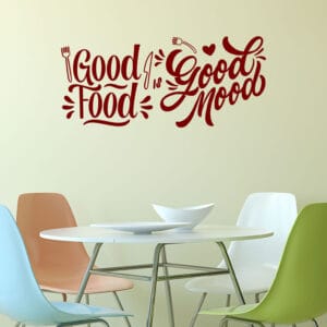 Le scritte adesive “Good Food is Good Mood” di colore bordeaux sono perfette per decorare con stile la cucina.