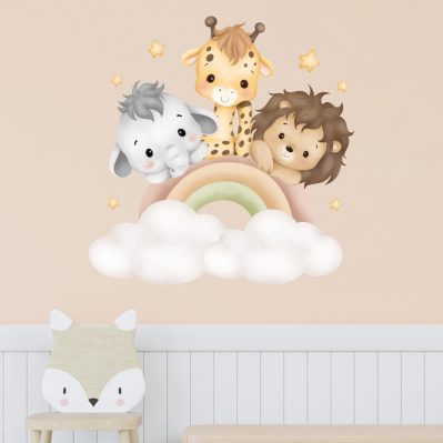 Adesivi per cameretta bambini con animali su arcobaleno tra nuvole e stelline gialle.