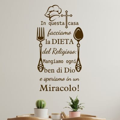 Decorazioni adesive per pareti cucina in stile rustico con scritta spiritosa e cucchiaio stilizzato.