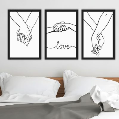 Quadri moderni camera da letto in set da tre con mani, scritta “love” e linea continua.