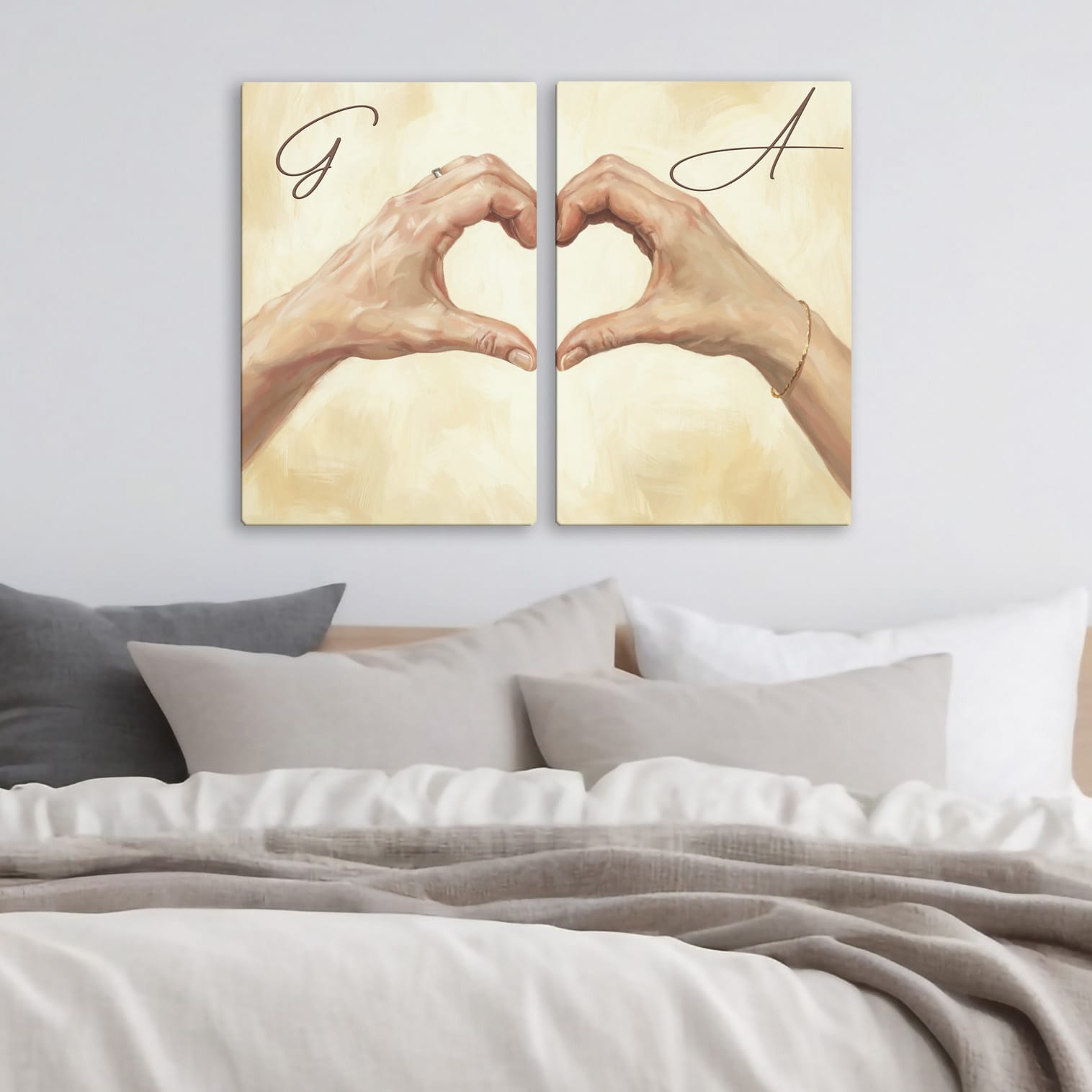 Quadri per camera da letto con iniziali 'G' e 'A' con mani che formano un cuore